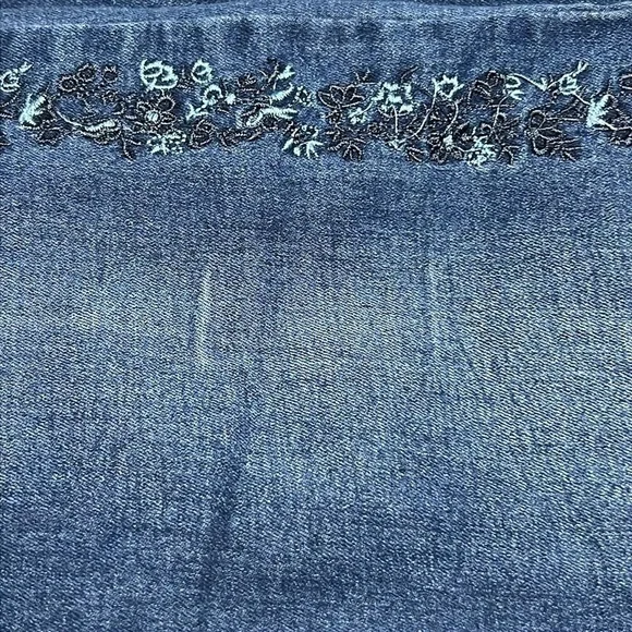Women's Blue Jeans with Embroidered Detail - Picture 3 of 10